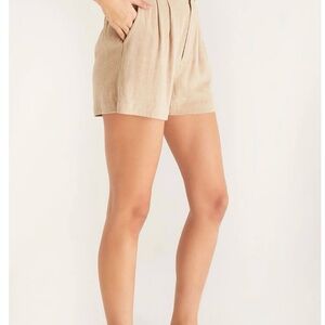 Z SUPPLY Farah Short in Warm Sands